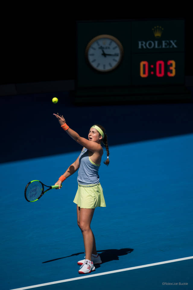 而赫罗纳凭 而赫罗纳凭